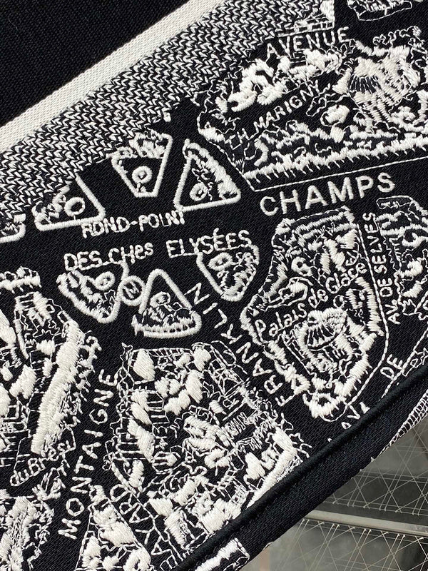 Dragons Bags Detail