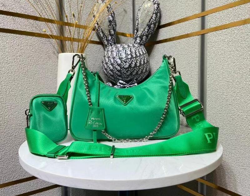 Dragons Bags Detail