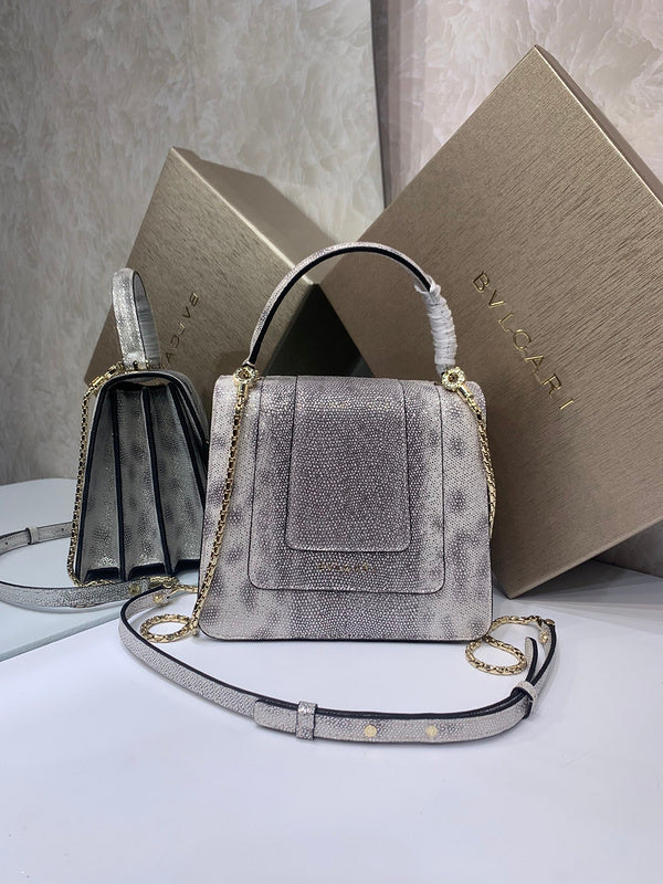 Dragons Bags Detail