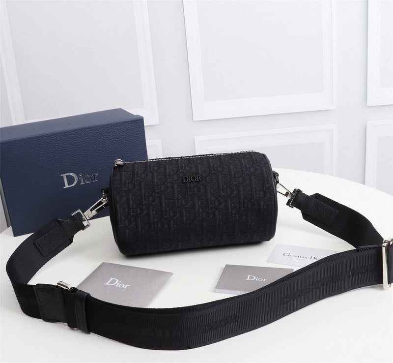 Dragons Bags Detail
