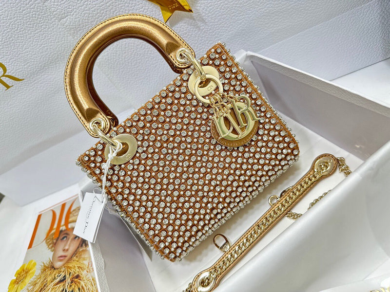 Dragons Bags Detail