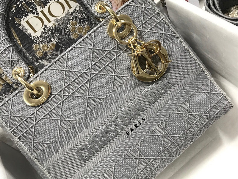 Dragons Bags Detail