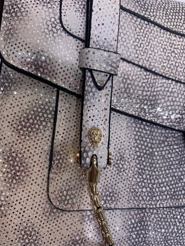 Dragons Bags Detail