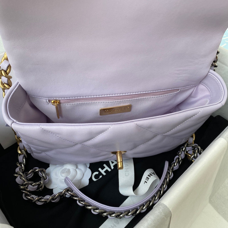 Dragons Bags Detail