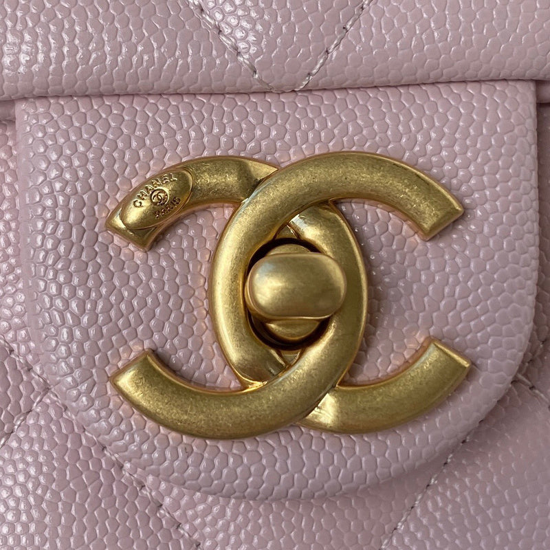 Dragons Bags Detail