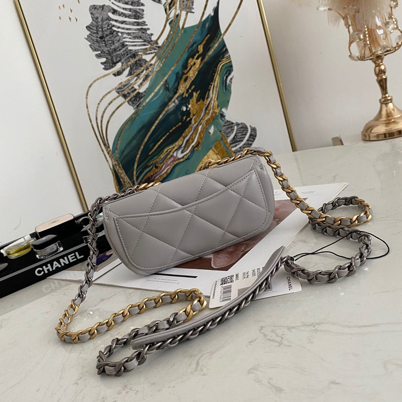 Dragons Bags Detail