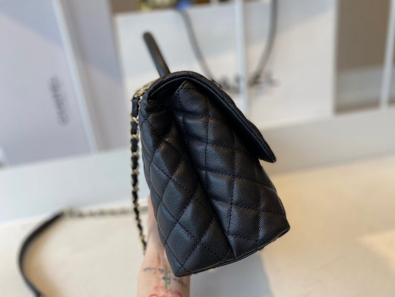Dragons Bags Detail