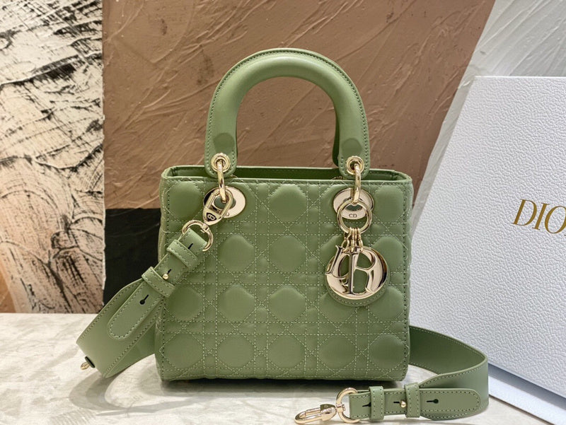 Dragons Bags Detail