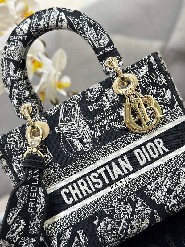 Dragons Bags Detail
