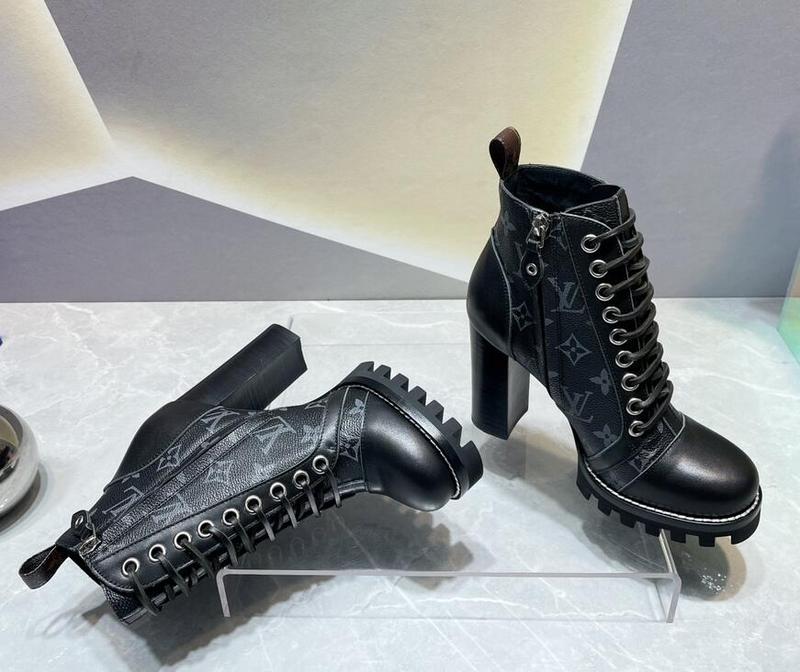 Dragons Bags Detail