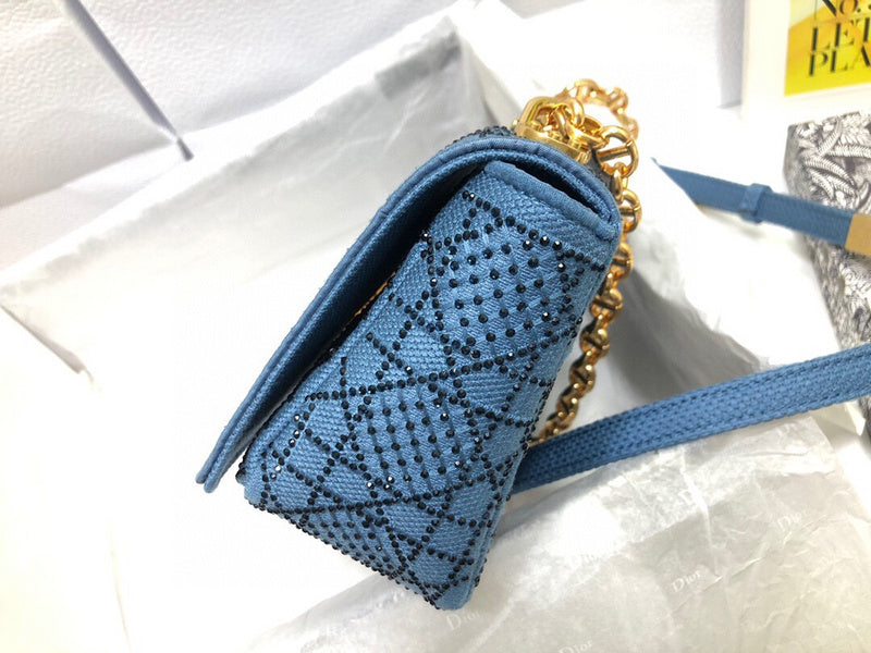 Dragons Bags Detail