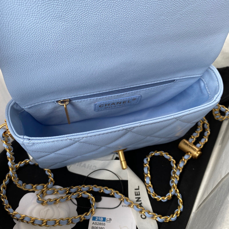Dragons Bags Detail