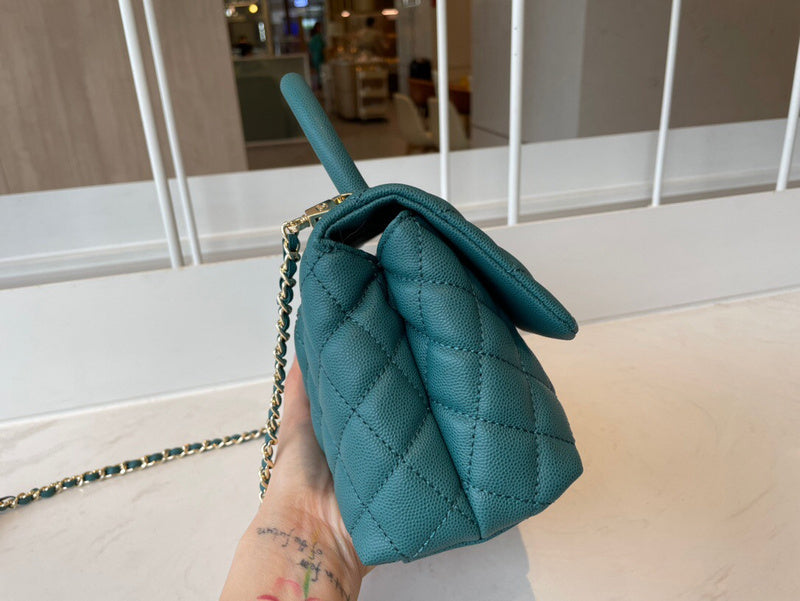 Dragons Bags Detail