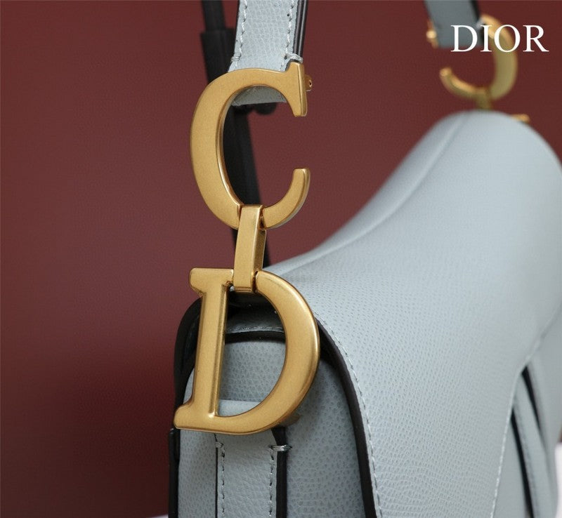 Dragons Bags Detail