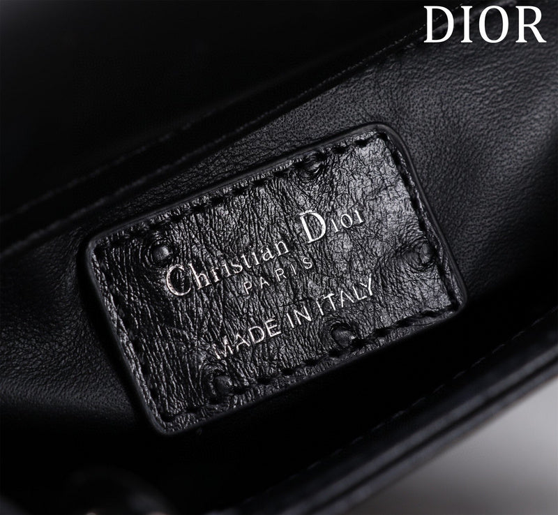 Dragons Bags Detail