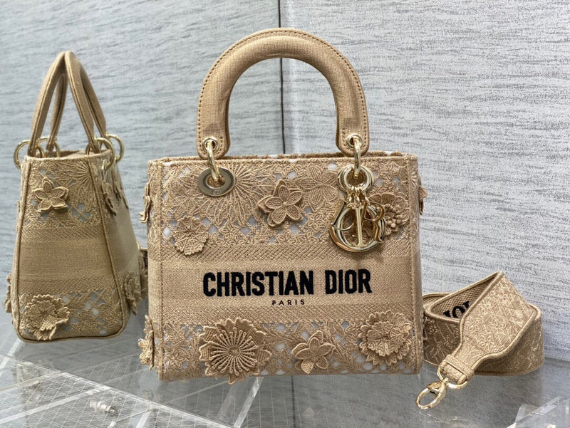 Dragons Bags Detail