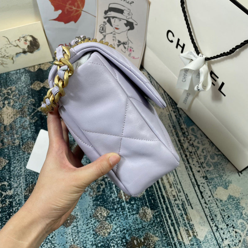 Dragons Bags Detail
