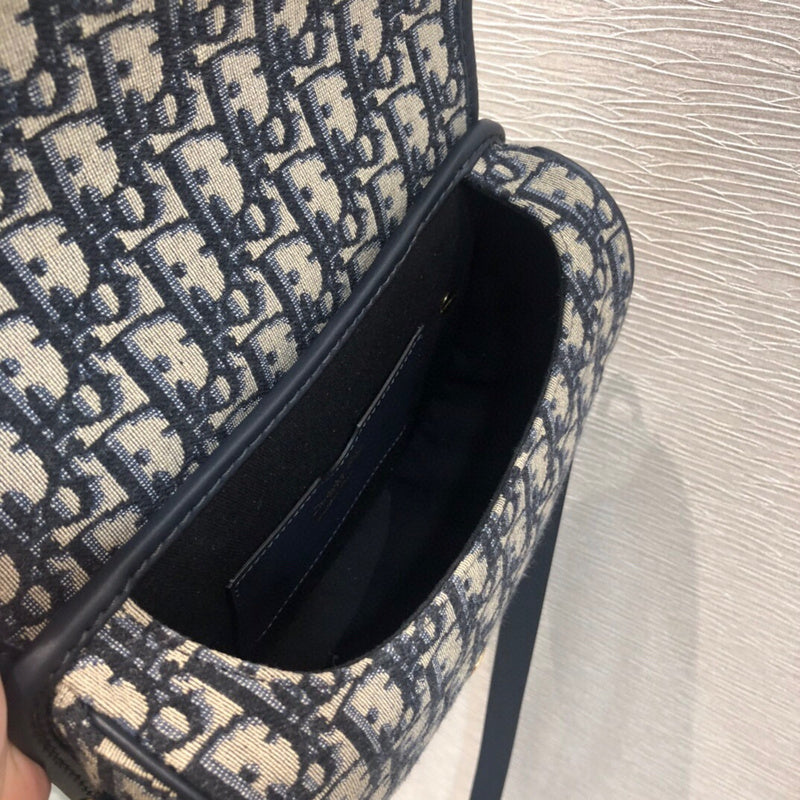 Dragons Bags Detail