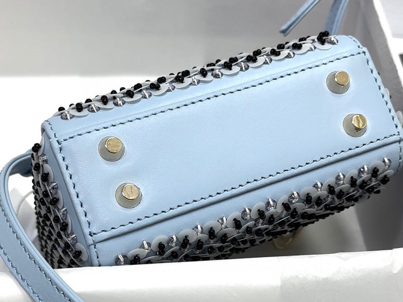 Dragons Bags Detail