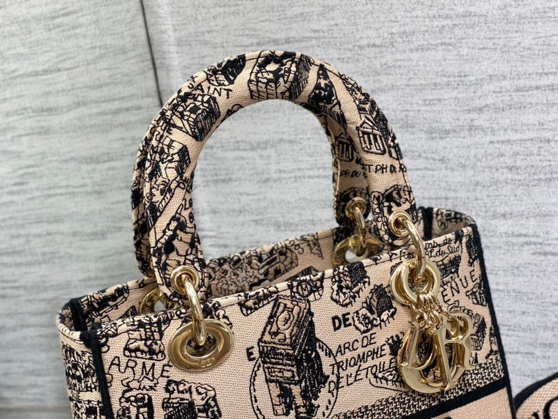 Dragons Bags Detail