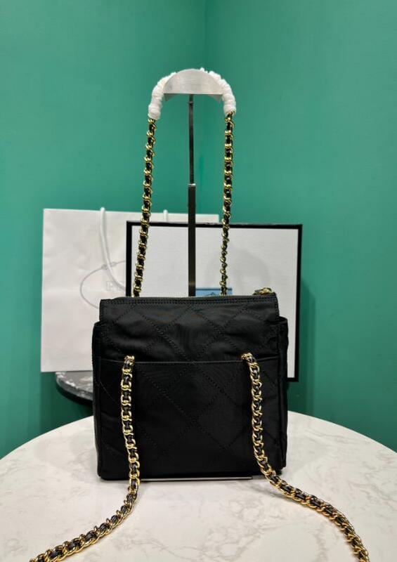 Dragons Bags Detail