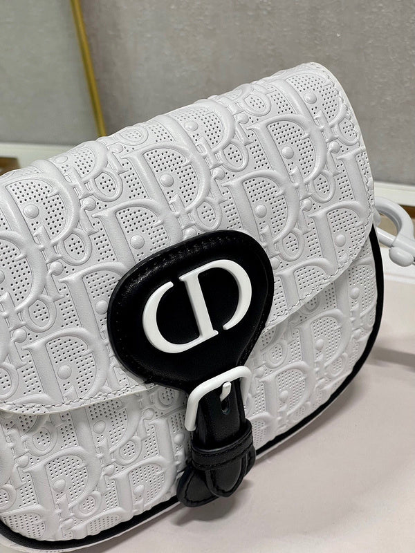 Dragons Bags Detail