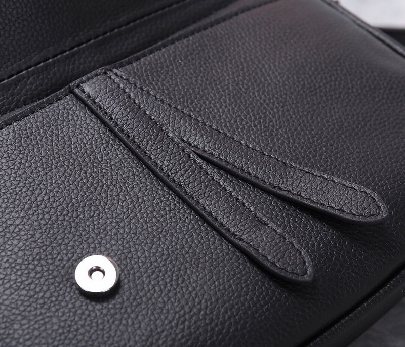 Dragons Bags Detail