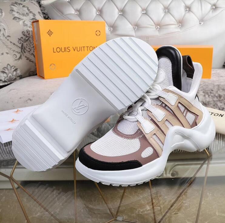 Dragons Bags Detail