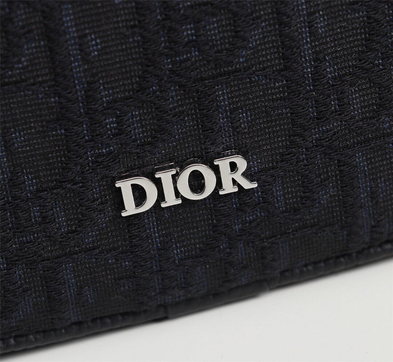 Dragons Bags Detail