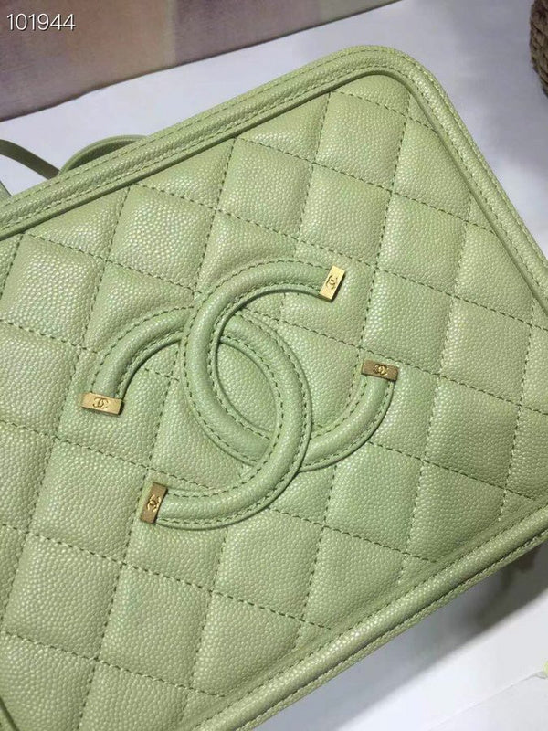 Dragons Bags Detail