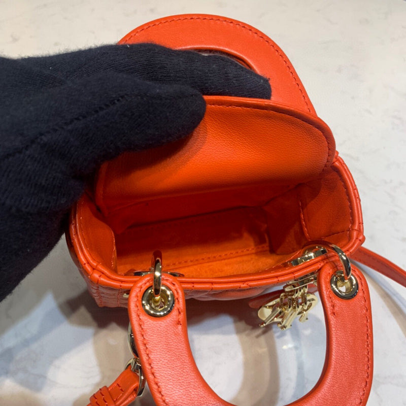 Dragons Bags Detail