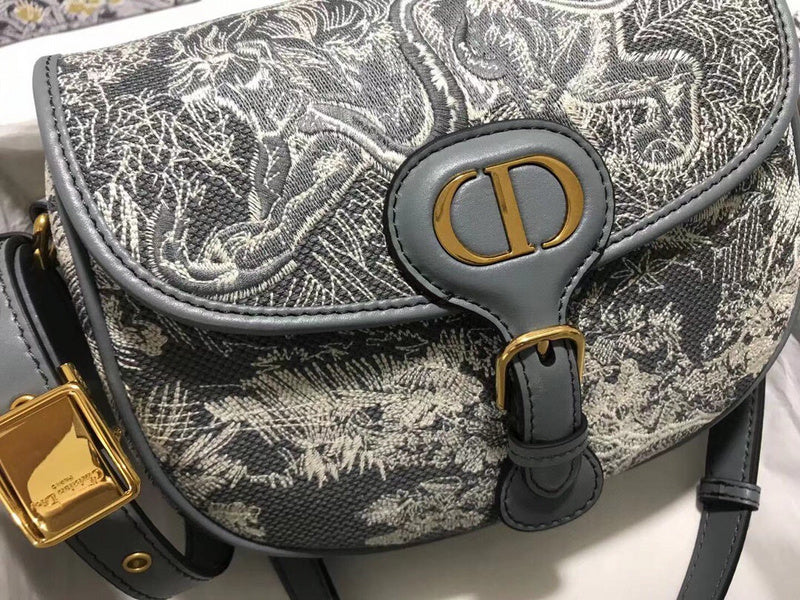 Dragons Bags Detail