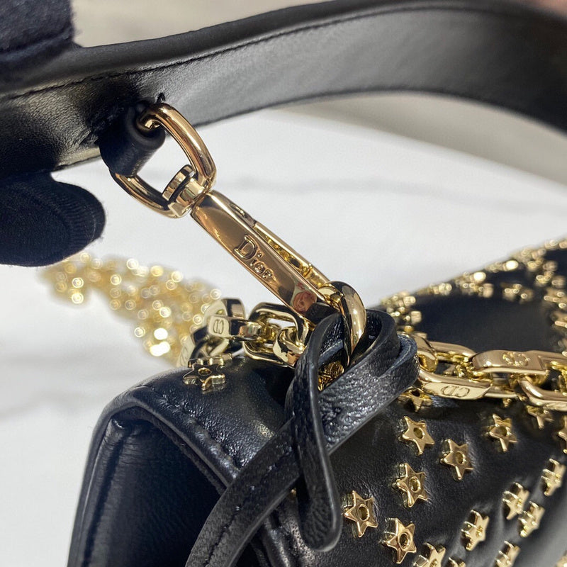 Dragons Bags Detail