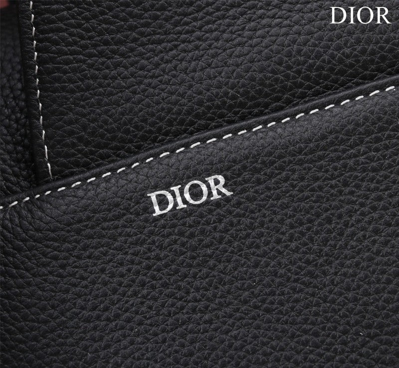 Dragons Bags Detail