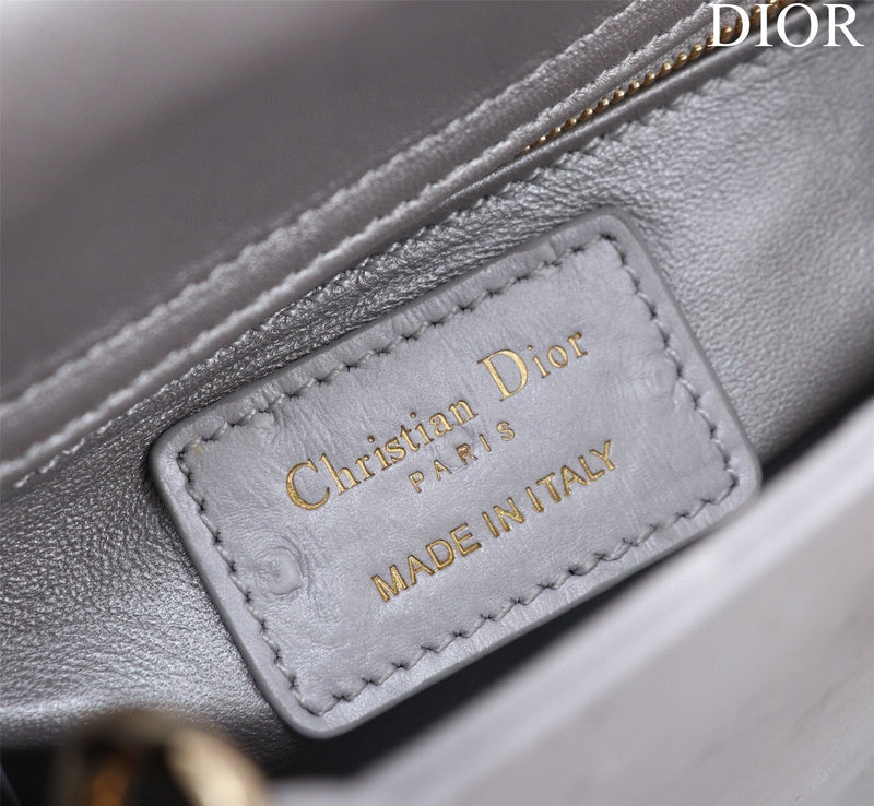 Dragons Bags Detail