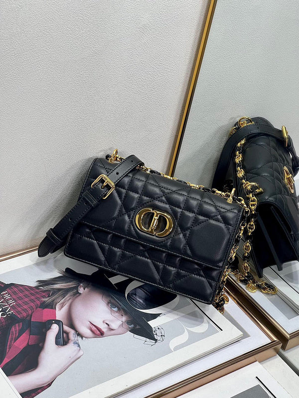 Dragons Bags Detail