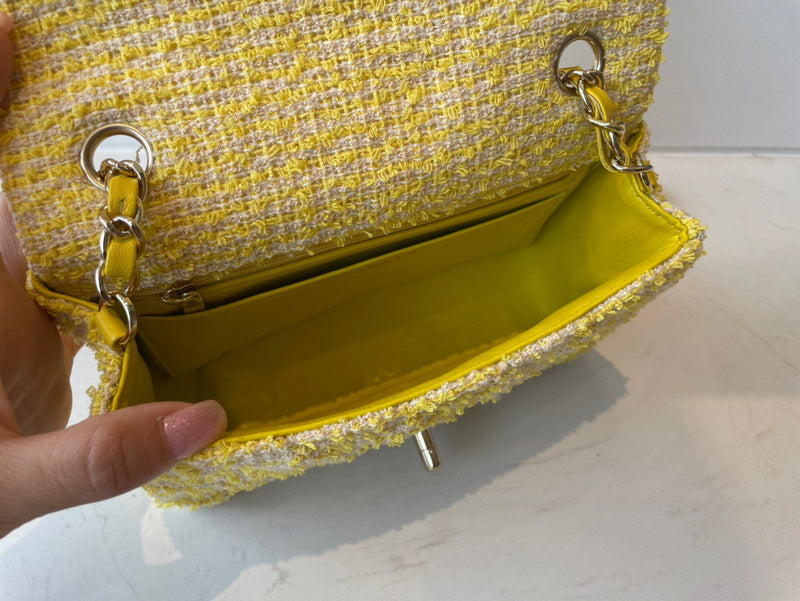 Dragons Bags Detail