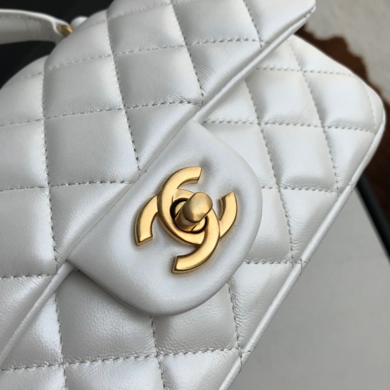 Dragons Bags Detail