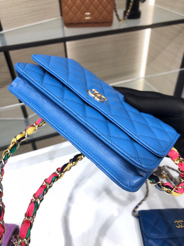 Dragons Bags Detail