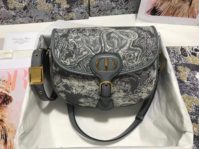 Dragons Bags Detail