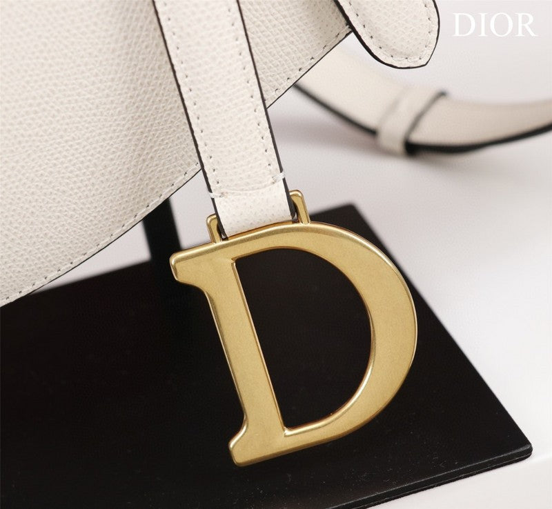 Dragons Bags Detail