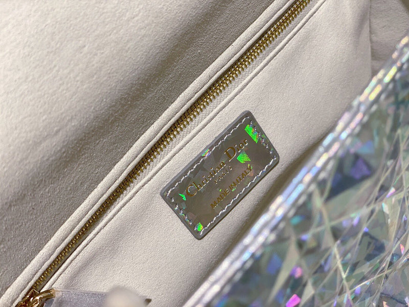 Dragons Bags Detail