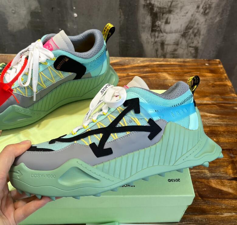 Dragons Bags Detail