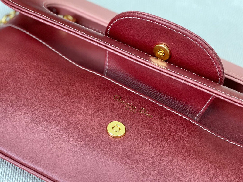 Dragons Bags Detail