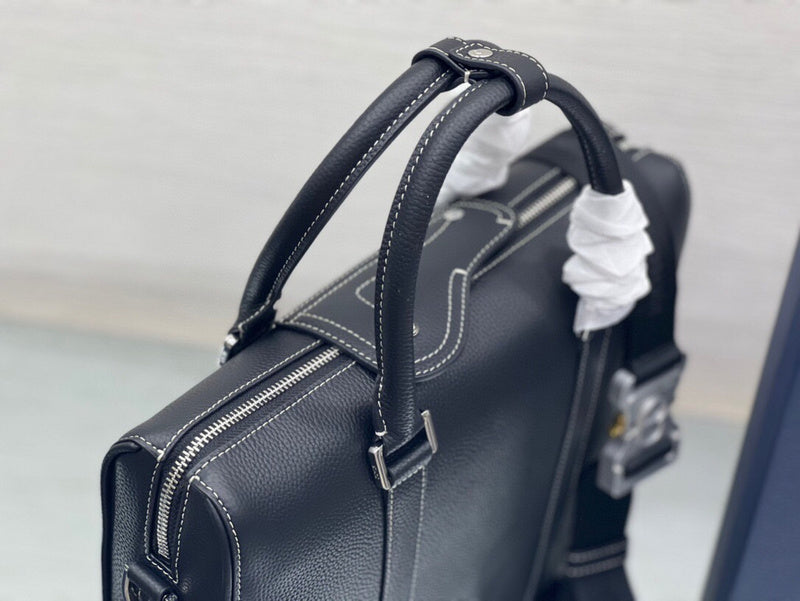 Dragons Bags Detail