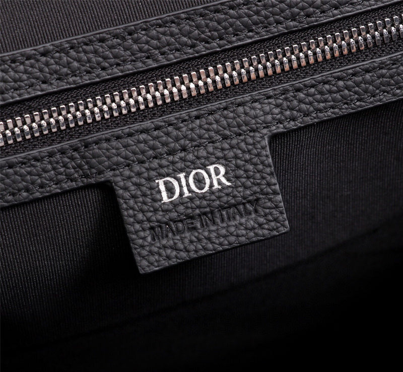 Dragons Bags Detail
