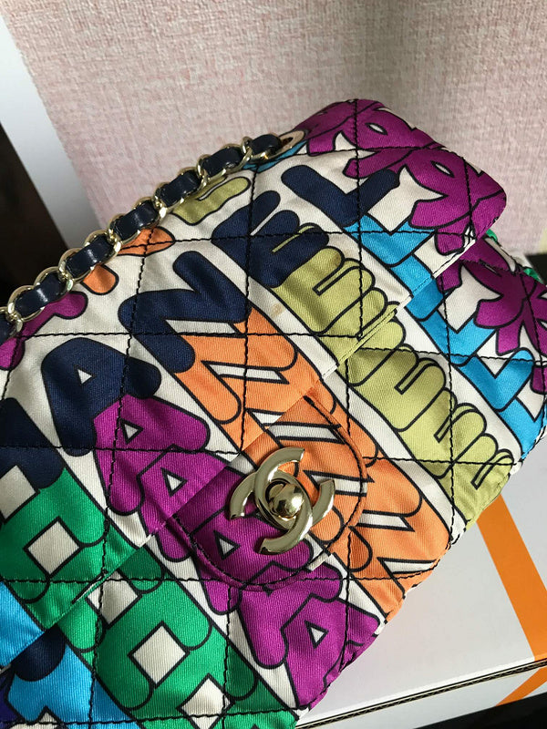 Dragons Bags Detail