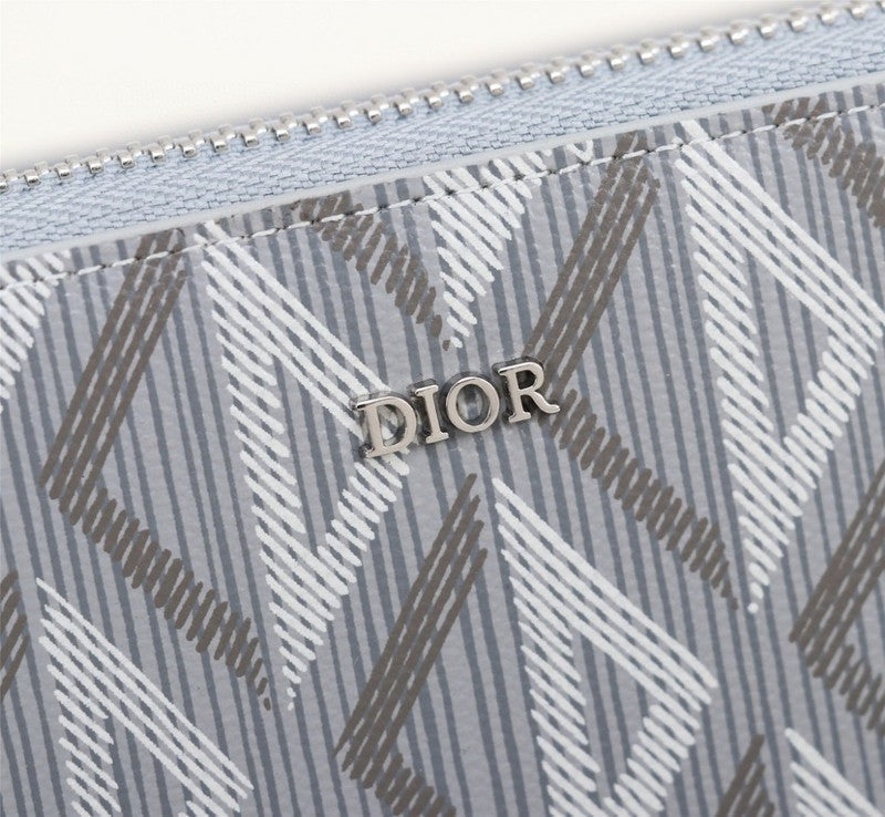 Dragons Bags Detail