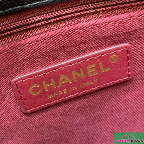 Dragons Bags Detail