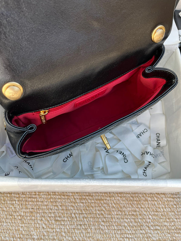 Dragons Bags Detail